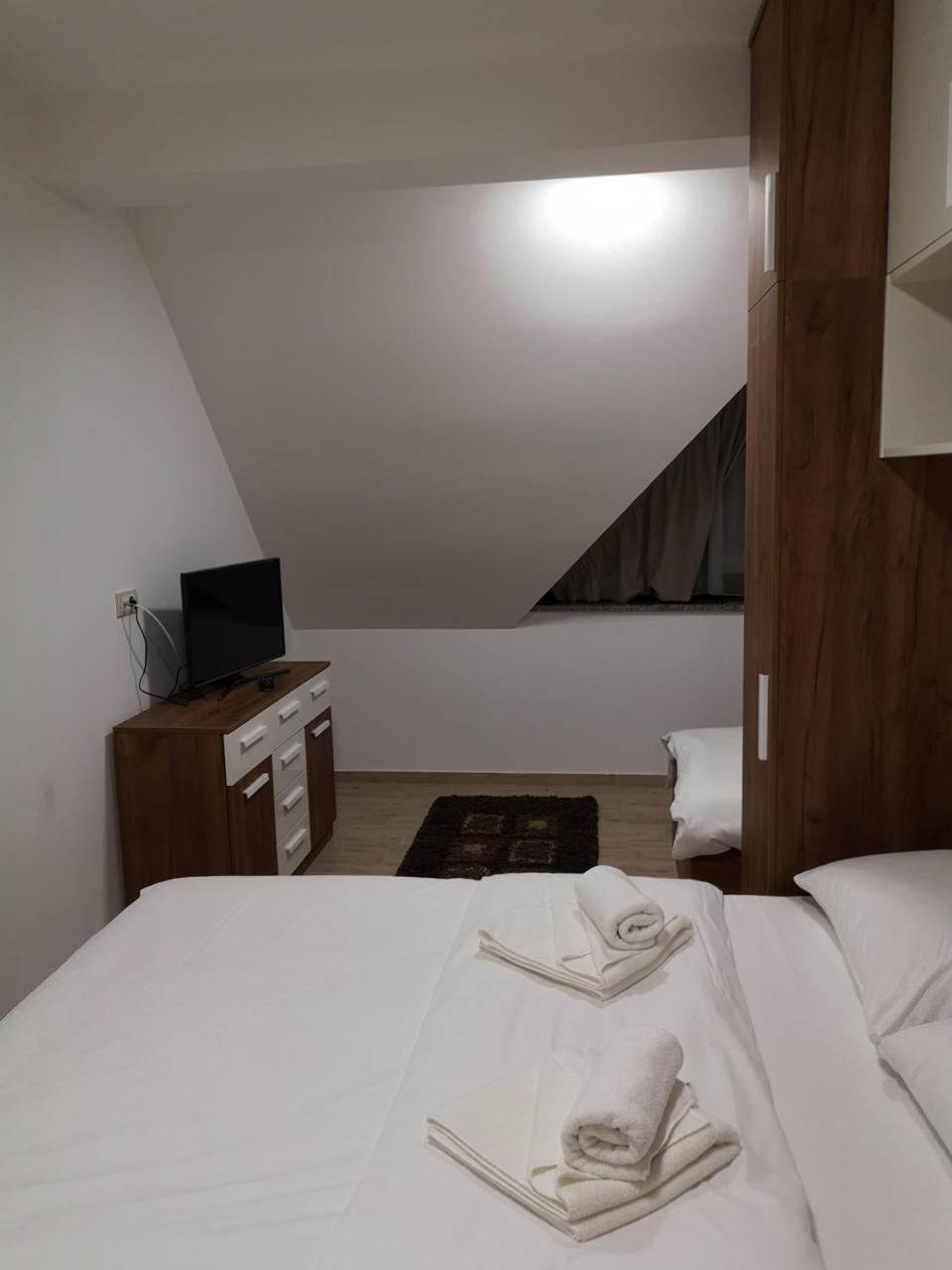 Lovac Apartament